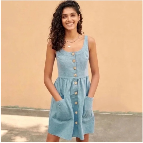 Soludos Dresses & Skirts - Light Blue Button-Front Sundress with Pockets